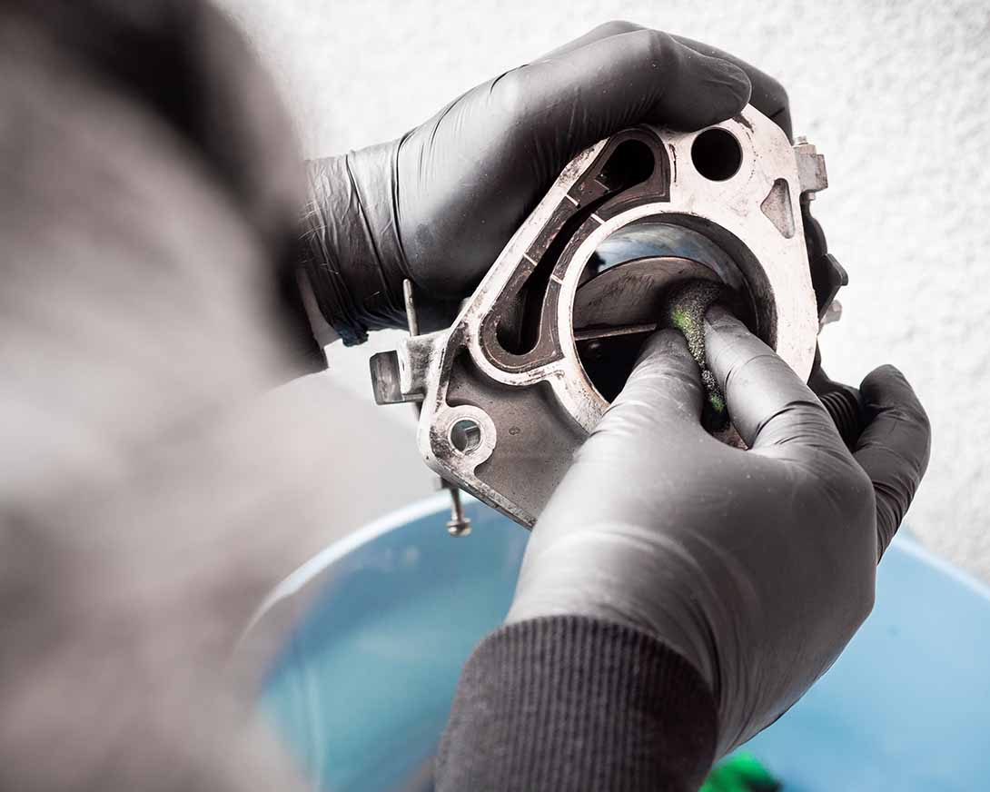 
How to Clean a Throttle Body